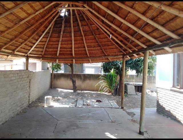 3 BEDROOM HOUSE FOR SALE IN NKOWANKOWA